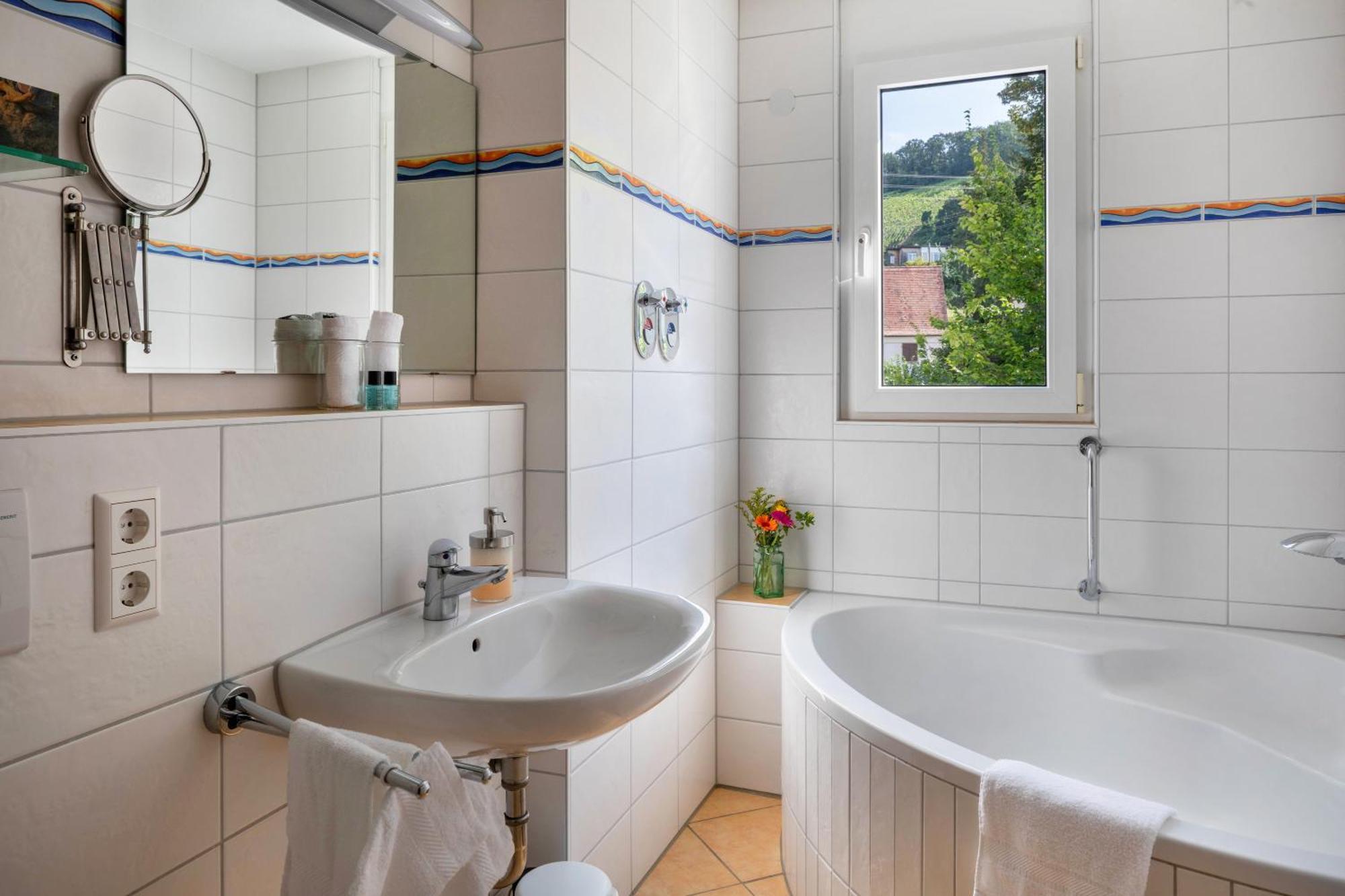 Ferienwohnung Am Neumagen シュタウフェン・イム・ブライスガウ エクステリア 写真